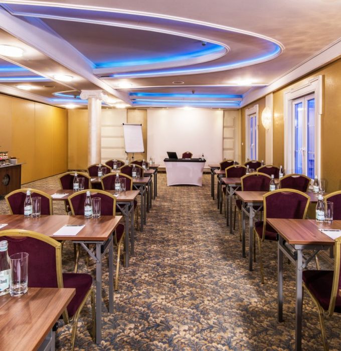 Sala Lustrzana I