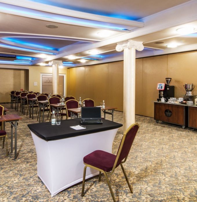 Sala Lustrzana I